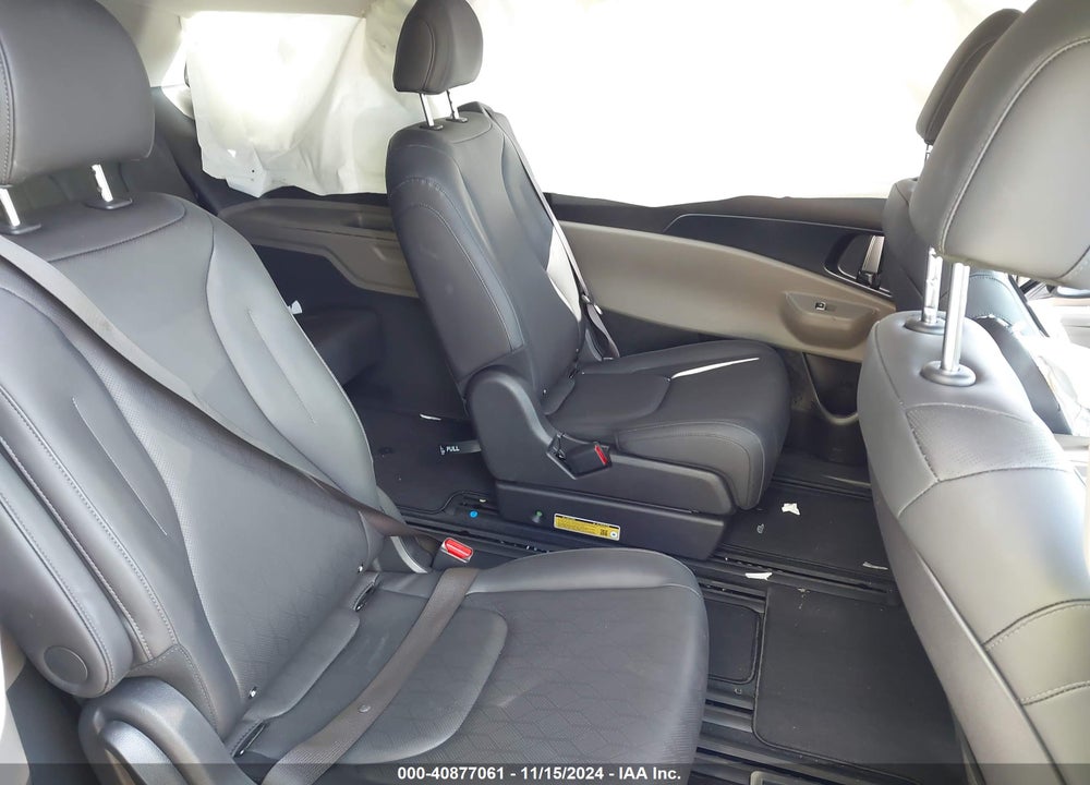 2025 KIA CARNIVAL MPV LXS VIN: KNDNB5K34S6457687