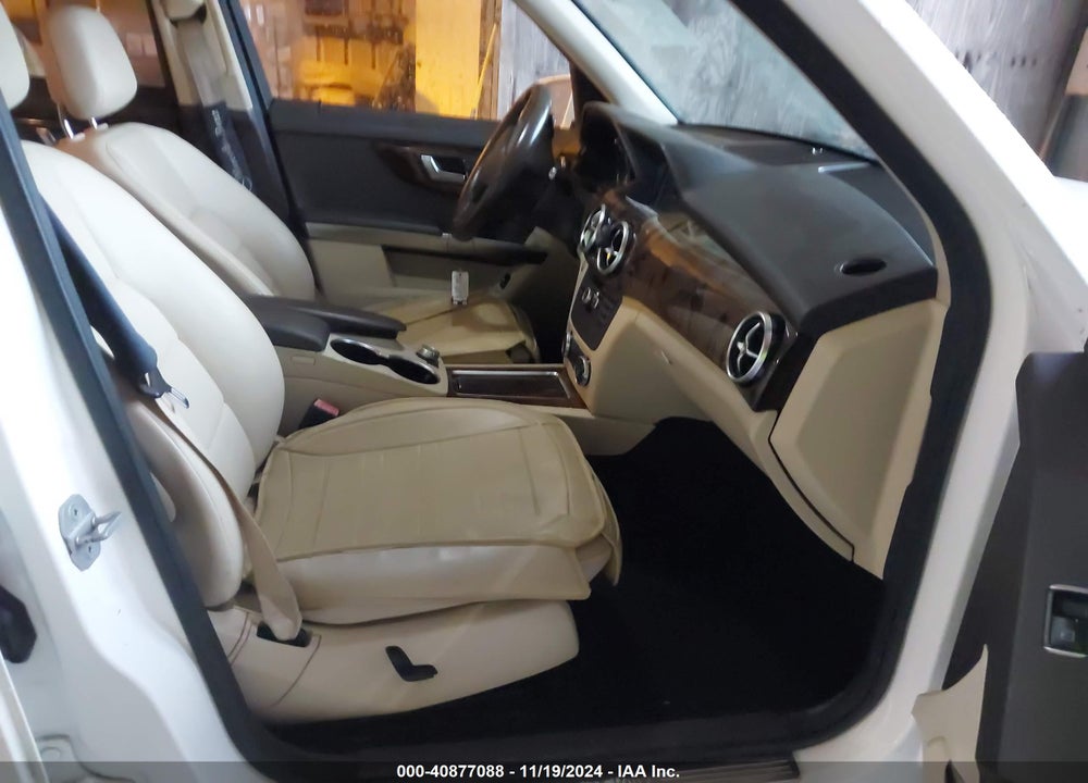 2013 MERCEDES-BENZ GLK 350 VIN: WDCGG5HB2DG045638