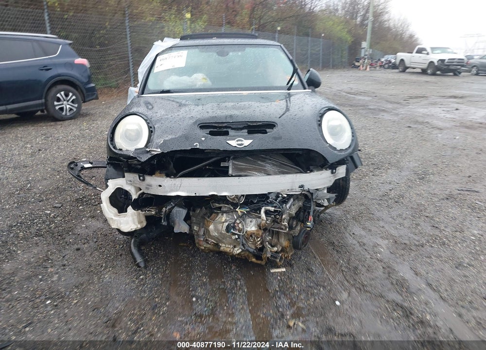 2015 MINI HARDTOP COOPER S VIN: WMWXP7C59F2A33750