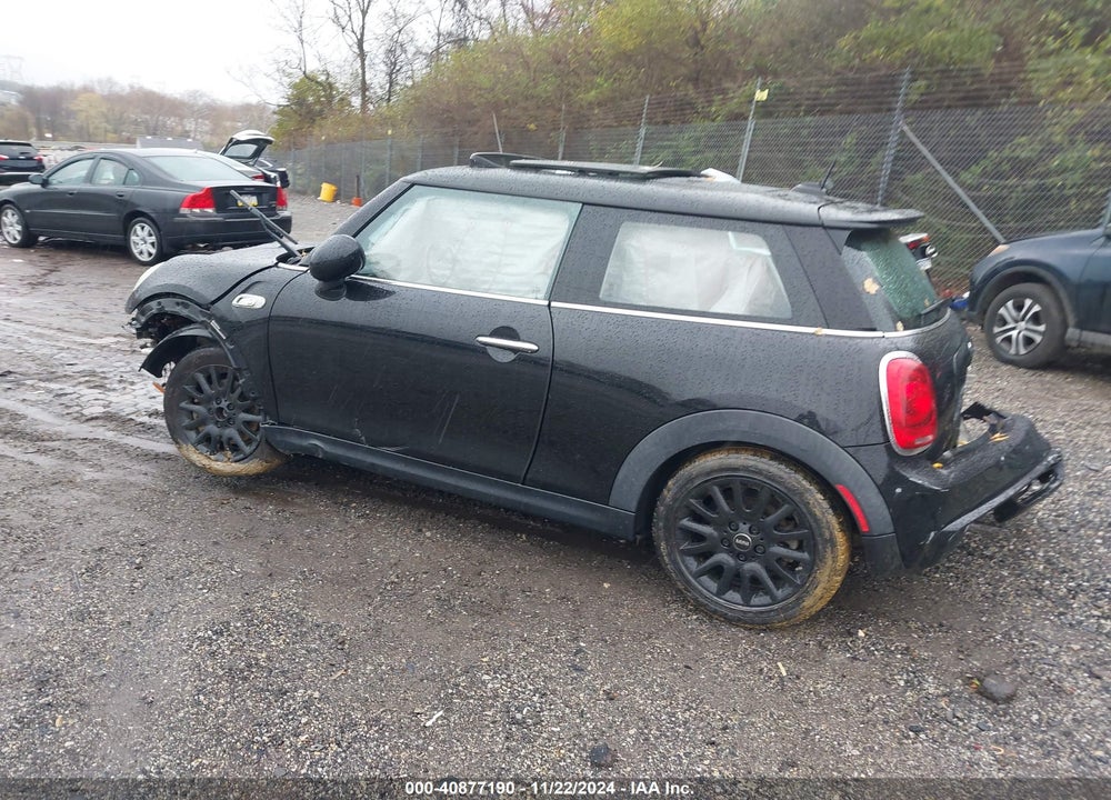 2015 MINI HARDTOP COOPER S VIN: WMWXP7C59F2A33750