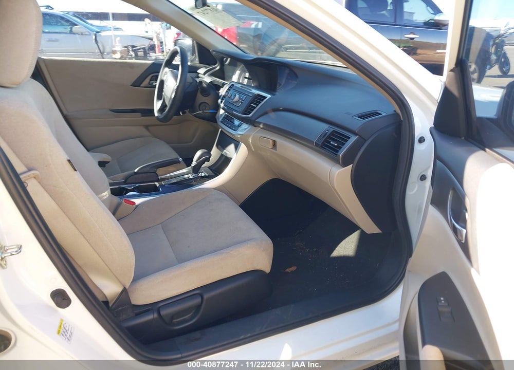 2013 HONDA ACCORD LX VIN: 1HGCR2F35DA247743