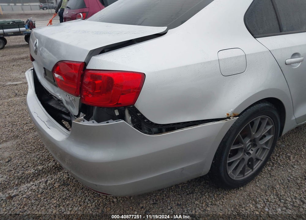 2012 VOLKSWAGEN JETTA 2.5L SE VIN: 3VWDP7AJXCM304156