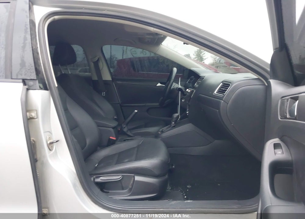 2012 VOLKSWAGEN JETTA 2.5L SE VIN: 3VWDP7AJXCM304156