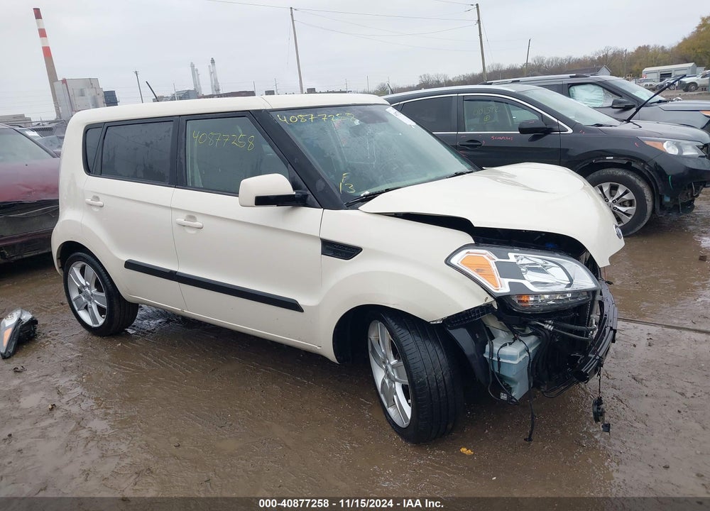 2011 KIA SOUL VIN: KNDJT2A26B7323003