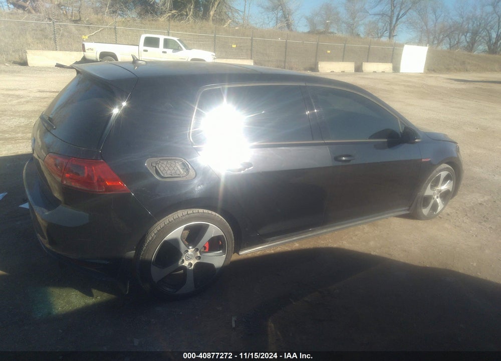2015 VOLKSWAGEN GOLF GTI 2.0T SE 4-DOOR VIN: 3VW4T7AU7FM096781