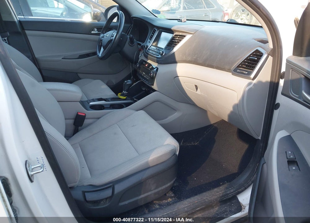 2018 HYUNDAI TUCSON SPORT VIN: KM8J3CALXJU757838