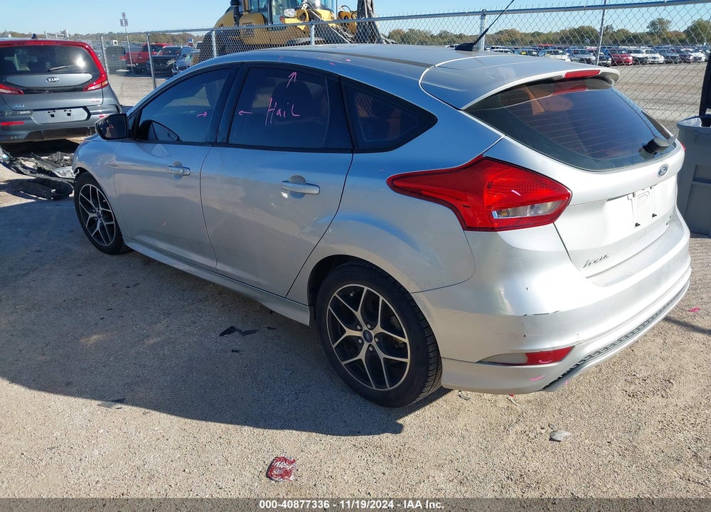2015 FORD FOCUS SE VIN: 1FADP3K29FL354108