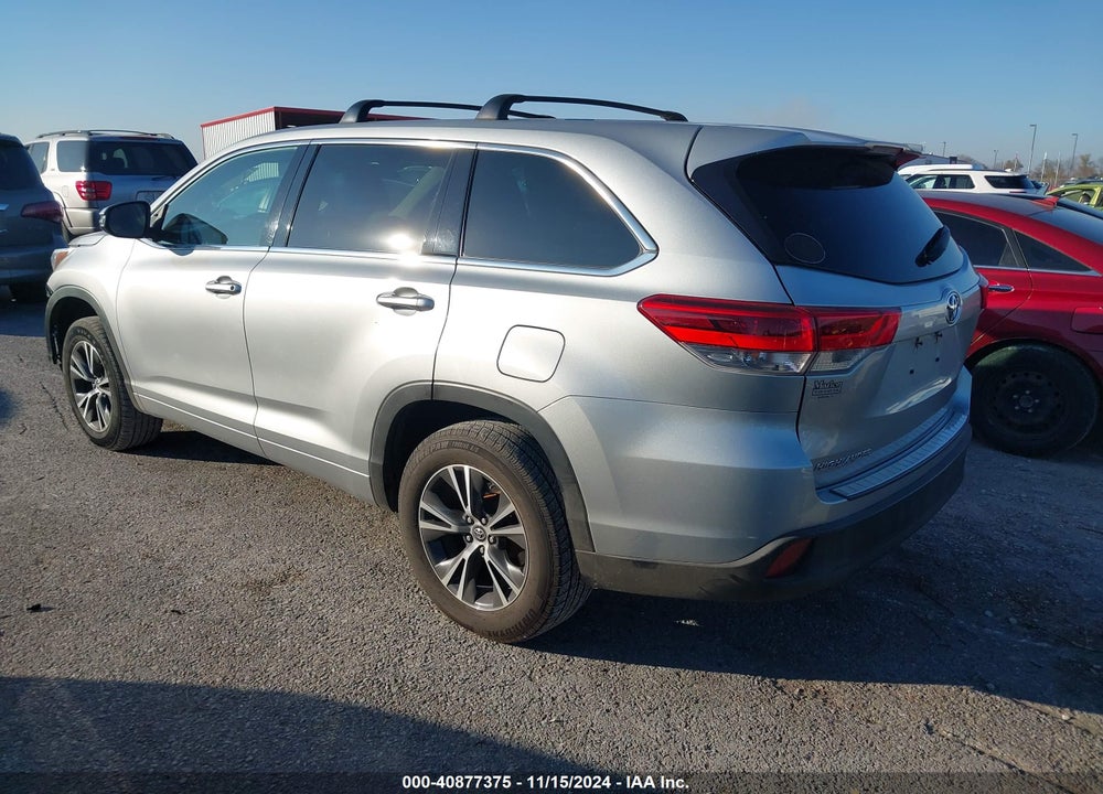 2017 TOYOTA HIGHLANDER LE VIN: 5TDZZRFH7HS200526