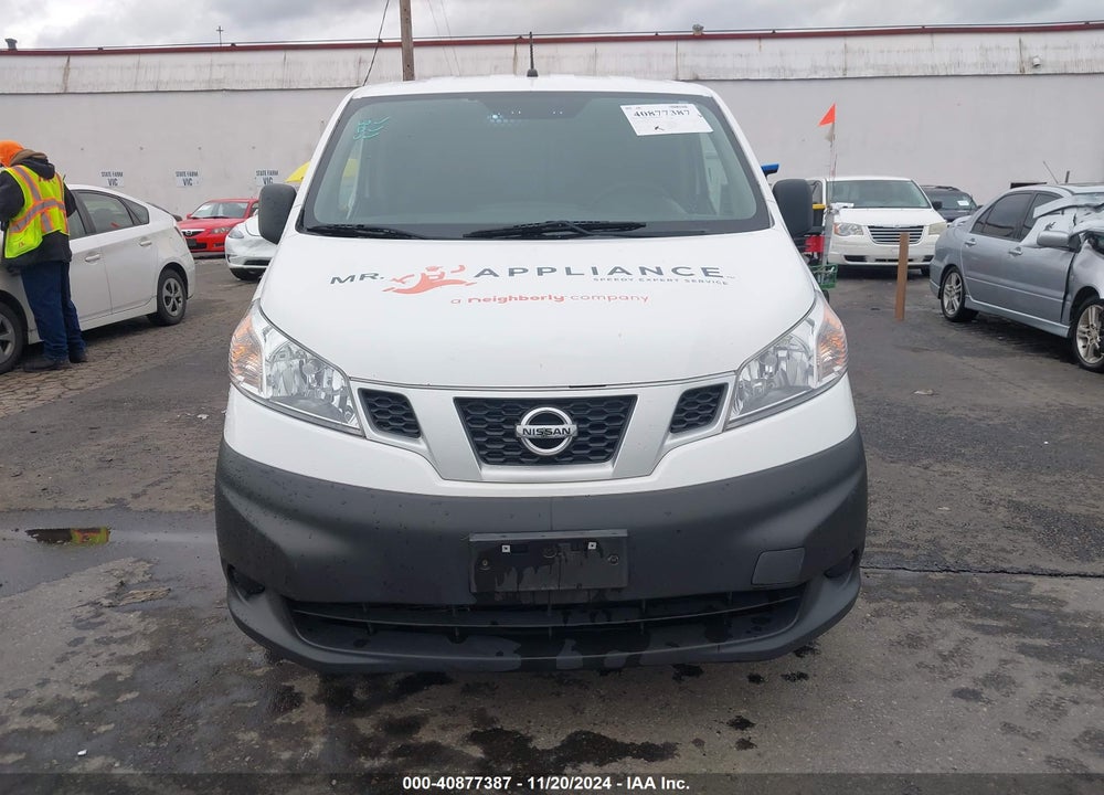 2015 NISSAN NV200 SV VIN: 3N6CM0KN2FK703334