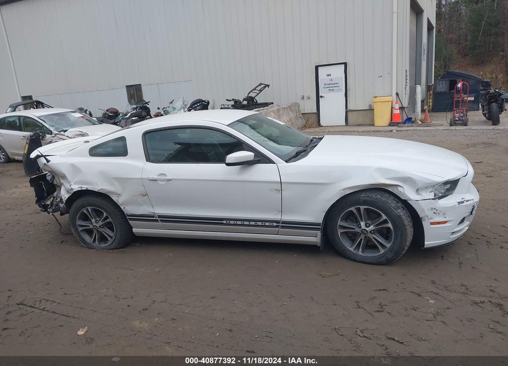 2014 FORD MUSTANG V6 PREMIUM VIN: 1ZVBP8AM2E5279429