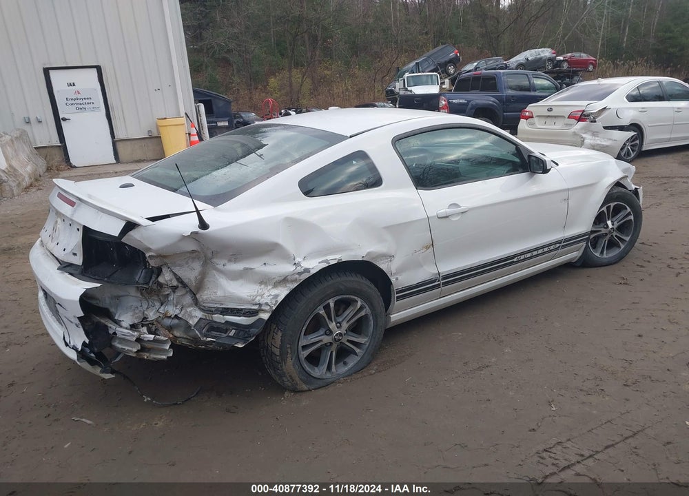 2014 FORD MUSTANG V6 PREMIUM VIN: 1ZVBP8AM2E5279429