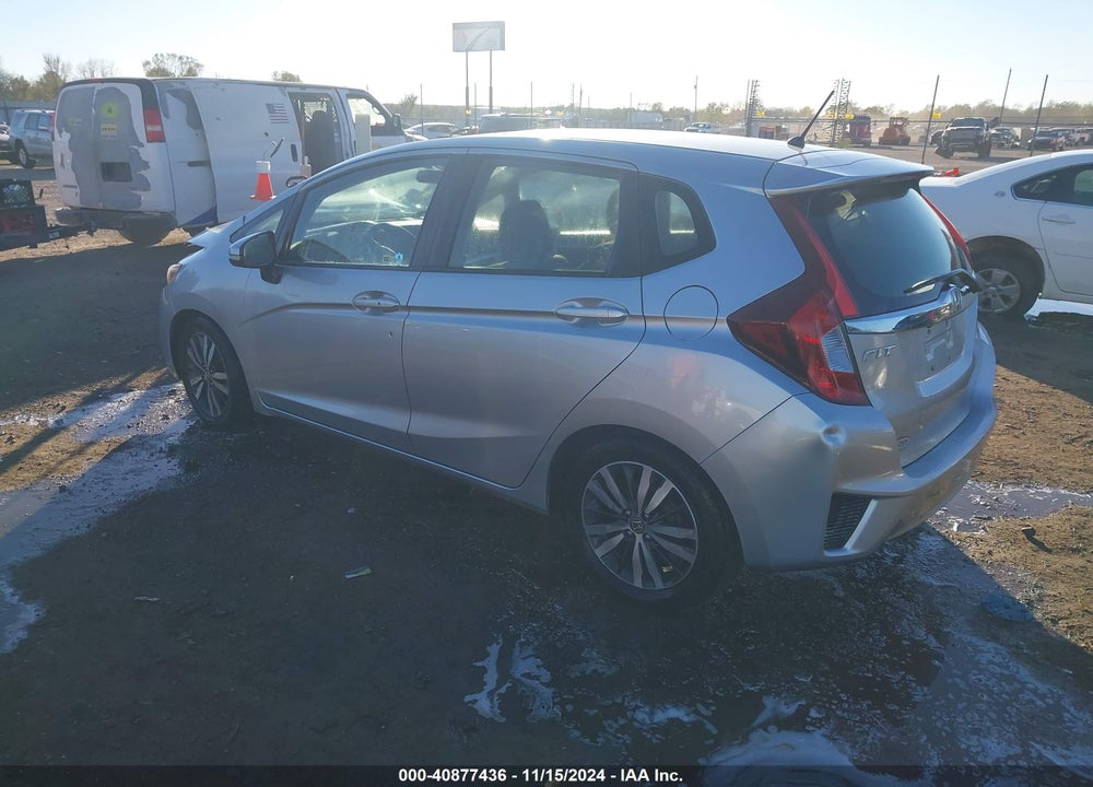 2016 HONDA FIT VIN: JHMGK5H71GS013361