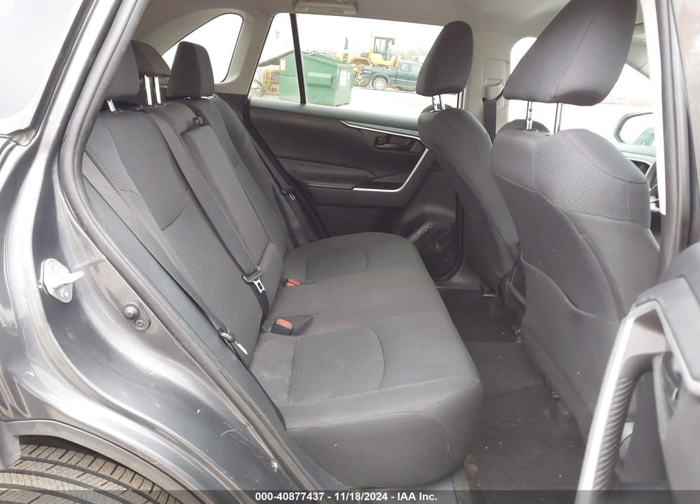 2020 TOYOTA RAV4 LE VIN: 2T3F1RFV6LW105415