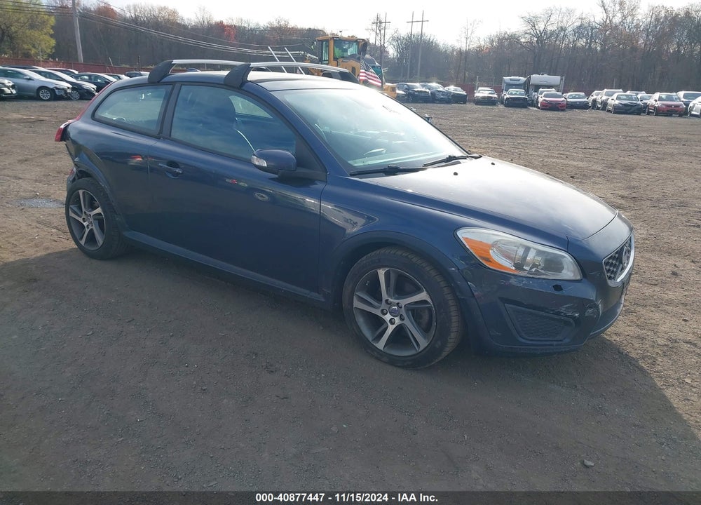 2013 VOLVO C30 T5/T5 PLATINUM/T5 PREMIER/T5 PREMIER PLUS/T5 R-DESIGN/T5 R-DESIGN PLATINUM/T5 R-DESIGN PREMIER VIN: YV1672MK3D2300603