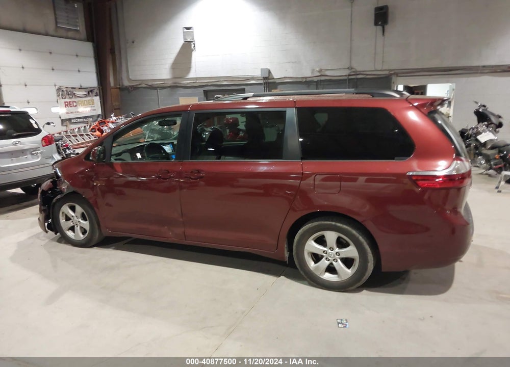 2015 TOYOTA SIENNA LE 8 PASSENGER VIN: 5TDKK3DC4FS663683