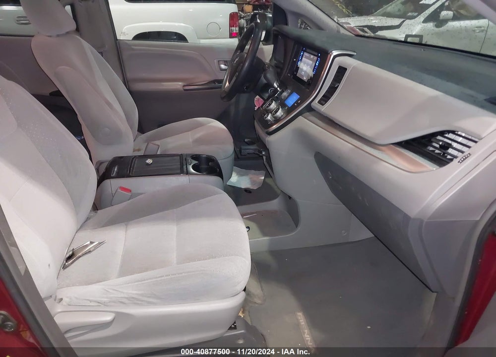 2015 TOYOTA SIENNA LE 8 PASSENGER VIN: 5TDKK3DC4FS663683
