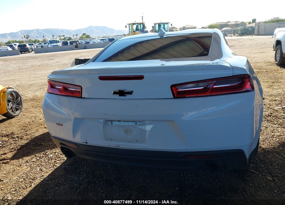 2018 CHEVROLET CAMARO 1LT VIN: 1G1FB1RS5J0142823