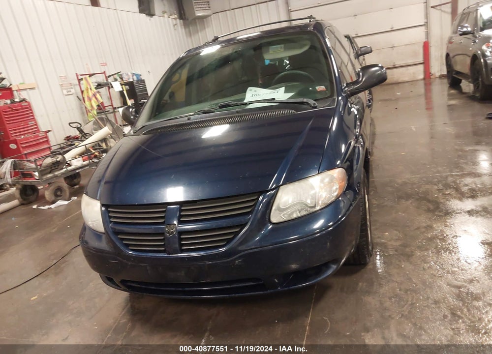 2005 DODGE GRAND CARAVAN SE VIN: 2D4GP24R05R111520