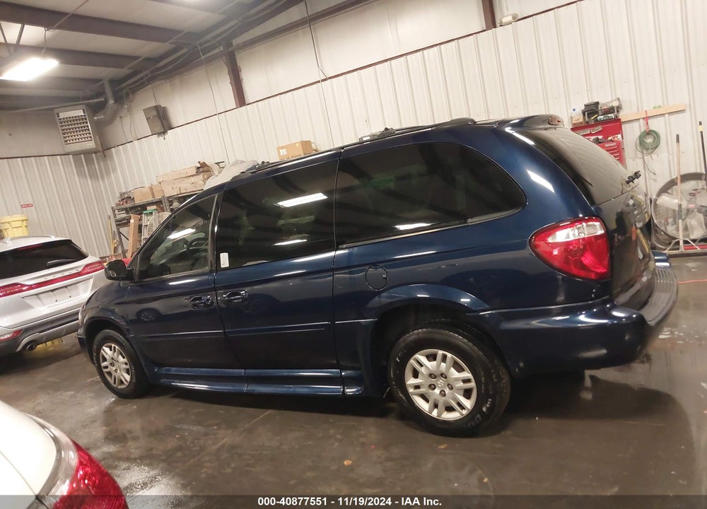 2005 DODGE GRAND CARAVAN SE VIN: 2D4GP24R05R111520