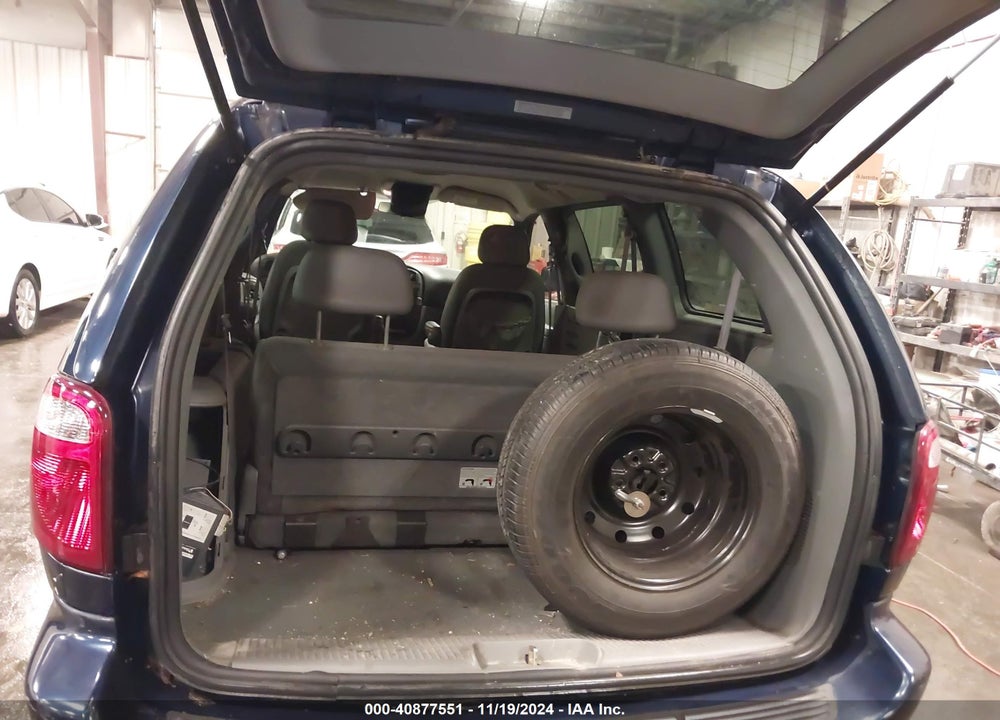 2005 DODGE GRAND CARAVAN SE VIN: 2D4GP24R05R111520