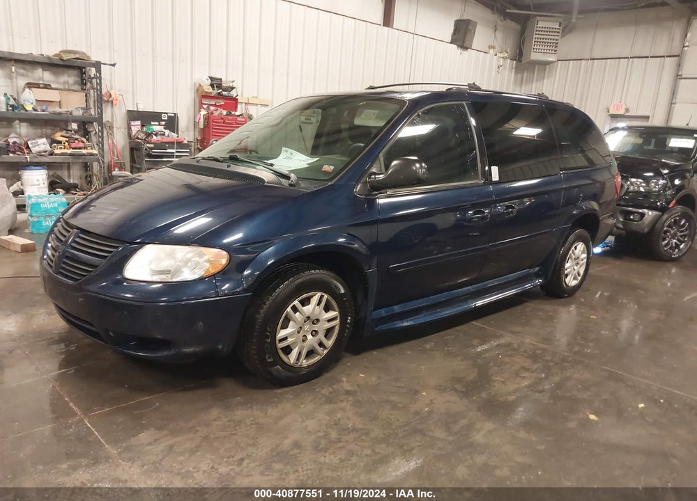 2005 DODGE GRAND CARAVAN SE VIN: 2D4GP24R05R111520