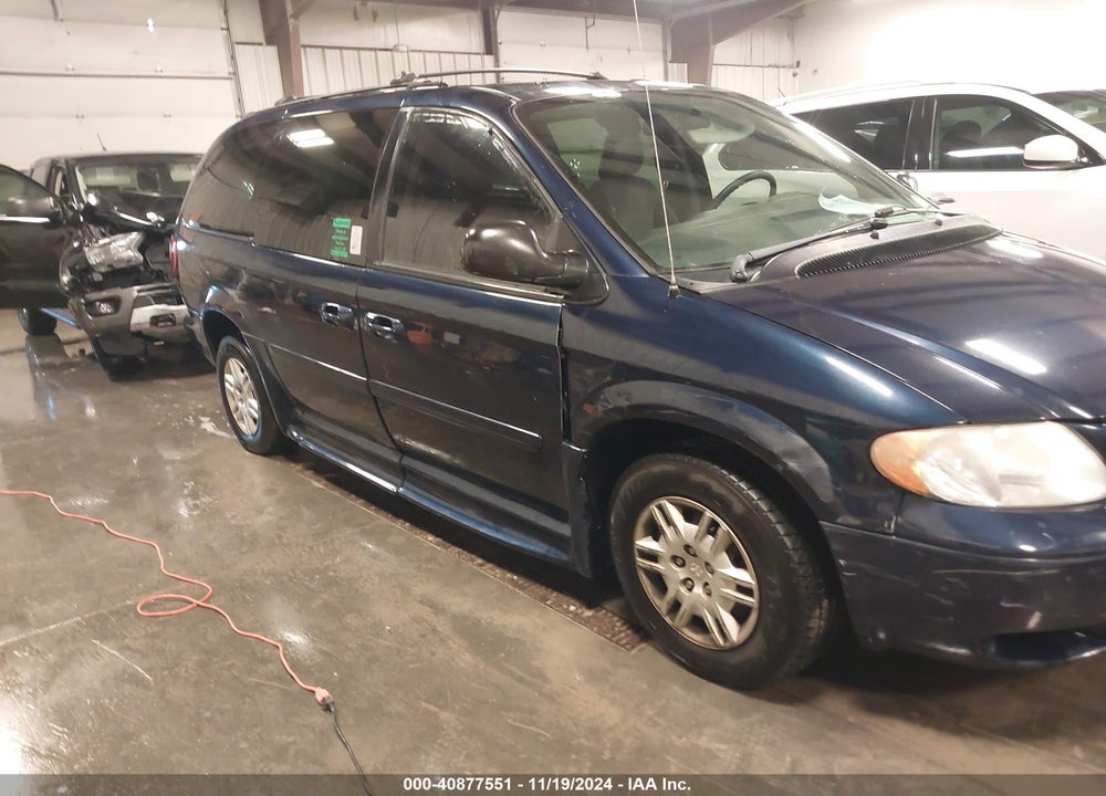 2005 DODGE GRAND CARAVAN SE VIN: 2D4GP24R05R111520
