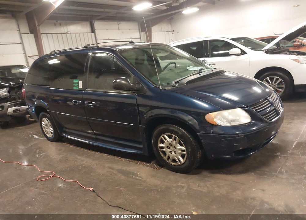 2005 DODGE GRAND CARAVAN SE VIN: 2D4GP24R05R111520