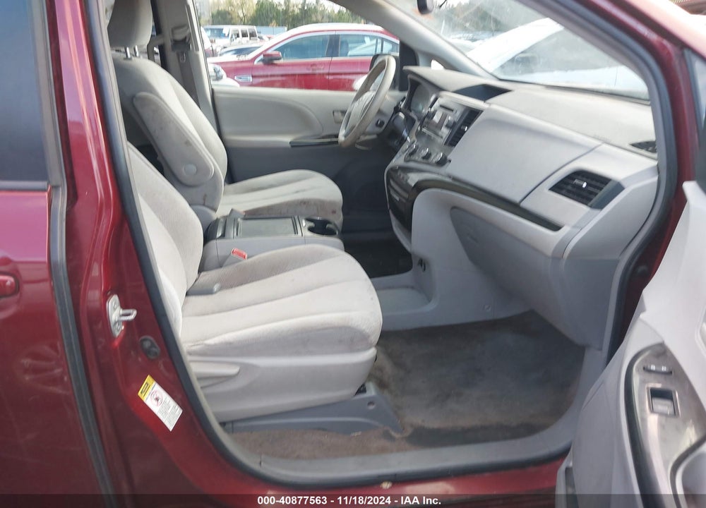 2012 TOYOTA SIENNA LE V6 8 PASSENGER VIN: 5TDKK3DC1CS258473