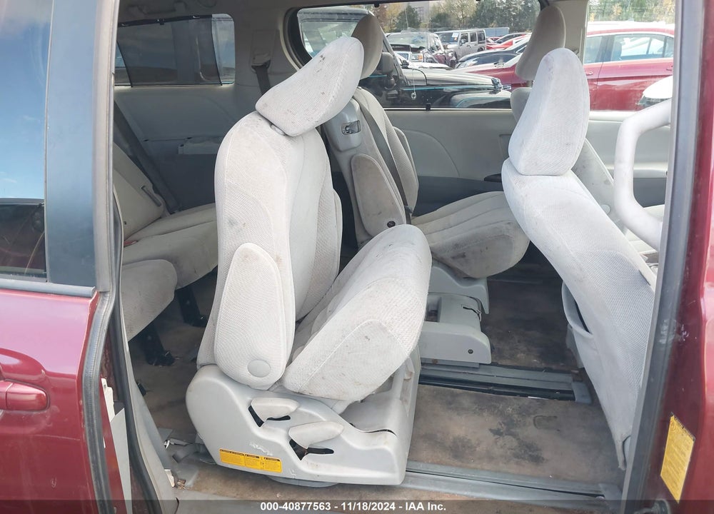 2012 TOYOTA SIENNA LE V6 8 PASSENGER VIN: 5TDKK3DC1CS258473