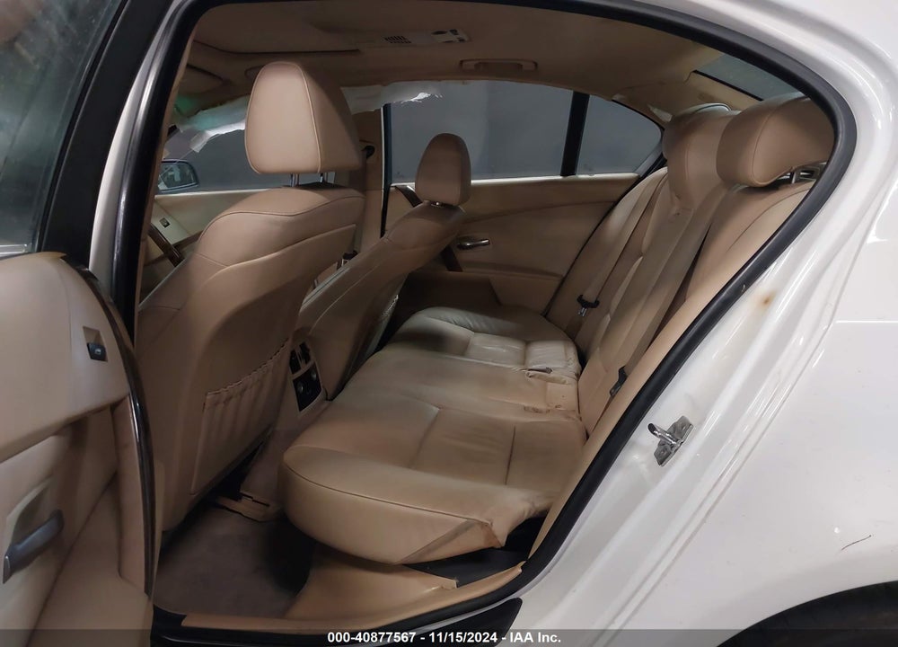 2007 BMW 525XI VIN: WBANF33537CS39819