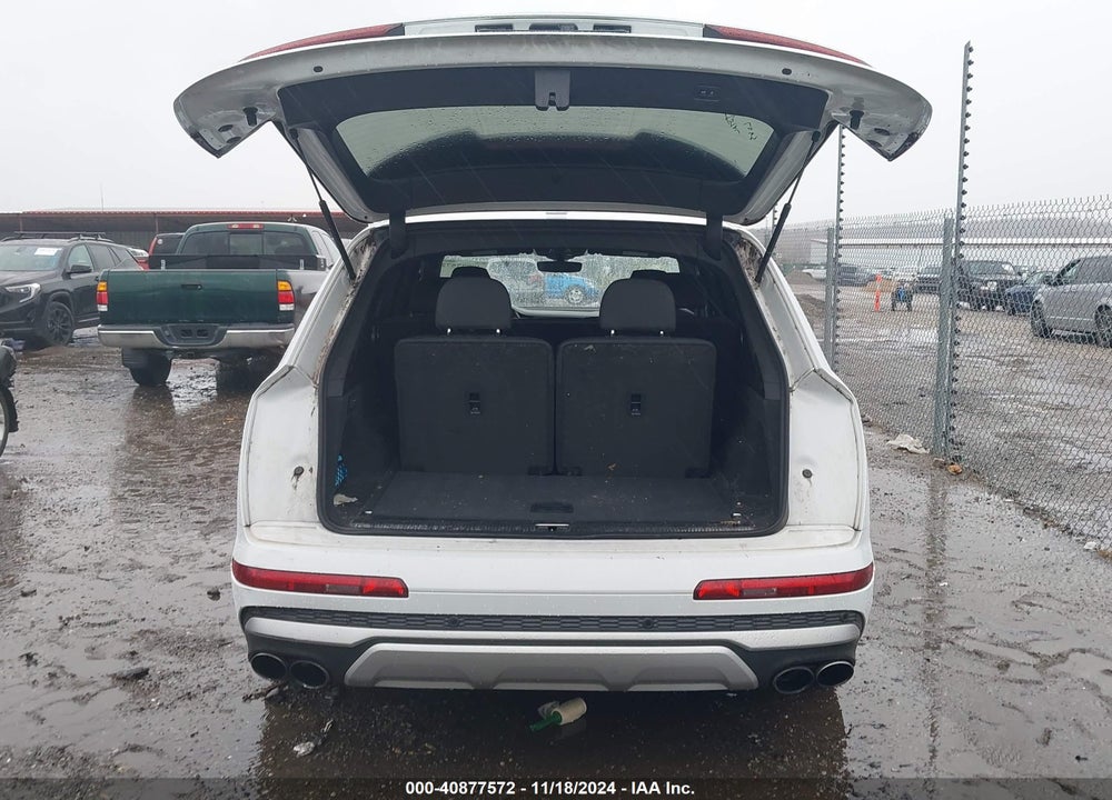 2022 AUDI SQ7 VIN: WA1VWBF77ND007090