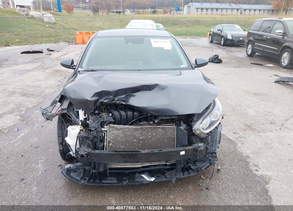 2019 KIA FORTE LXS VIN: 3KPF24AD1KE007790