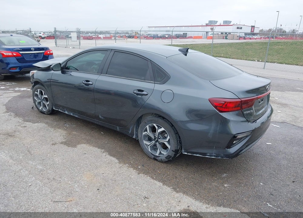 2019 KIA FORTE LXS VIN: 3KPF24AD1KE007790