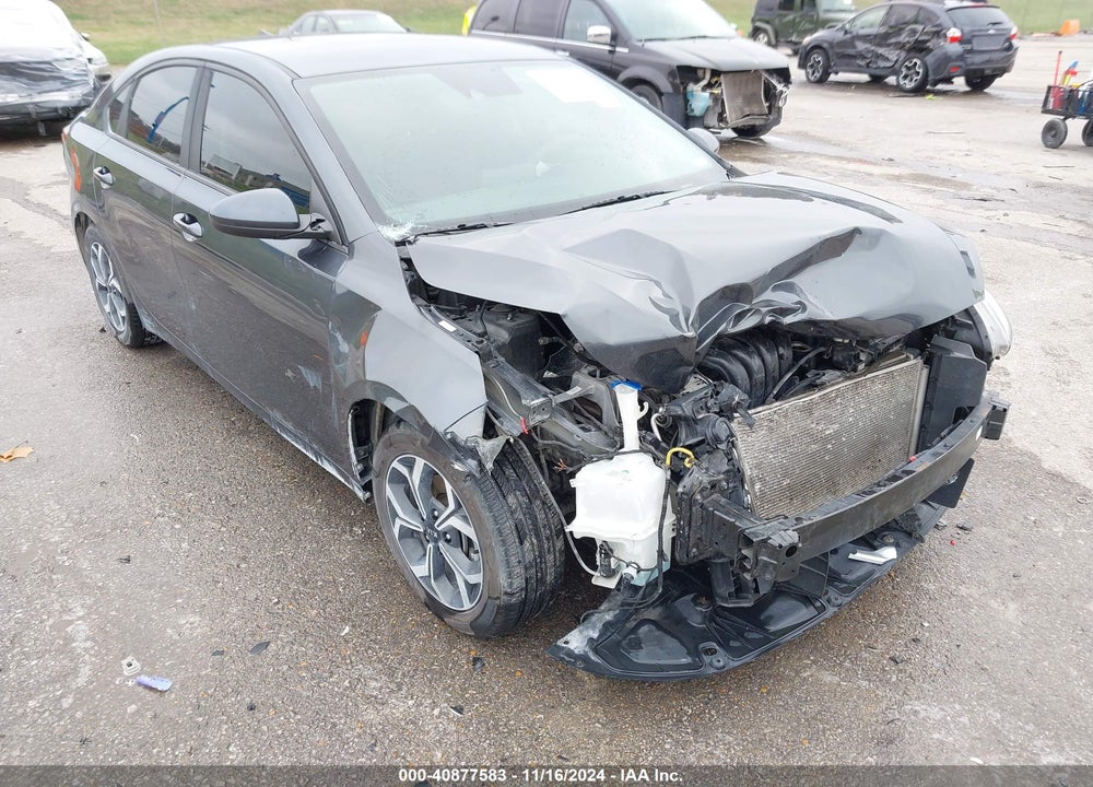 2019 KIA FORTE LXS VIN: 3KPF24AD1KE007790