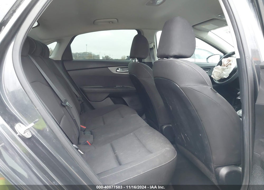2019 KIA FORTE LXS VIN: 3KPF24AD1KE007790