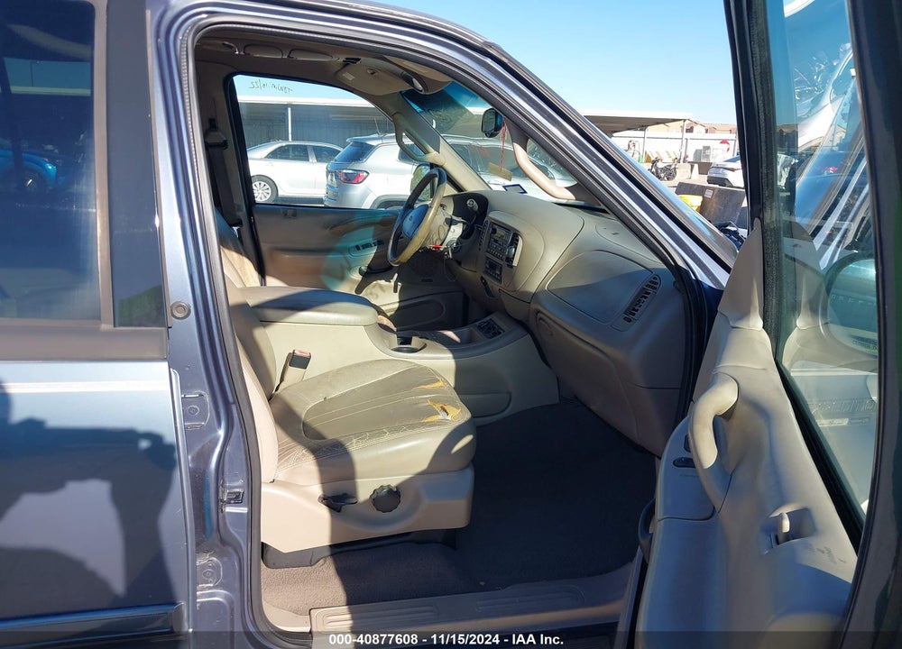 2001 FORD EXPEDITION EDDIE BAUER VIN: 1FMEU17L61LB73629