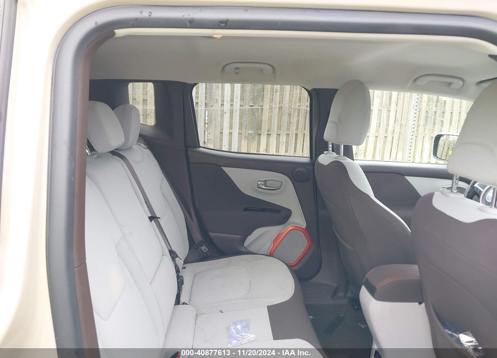 2015 JEEP RENEGADE LATITUDE VIN: ZACCJBBT4FPC05157