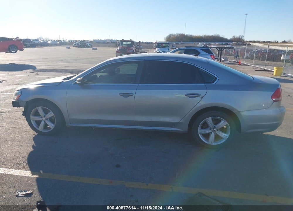 2013 VOLKSWAGEN PASSAT SE W/SUNROOF VIN: 1VWBP7A36DC009423