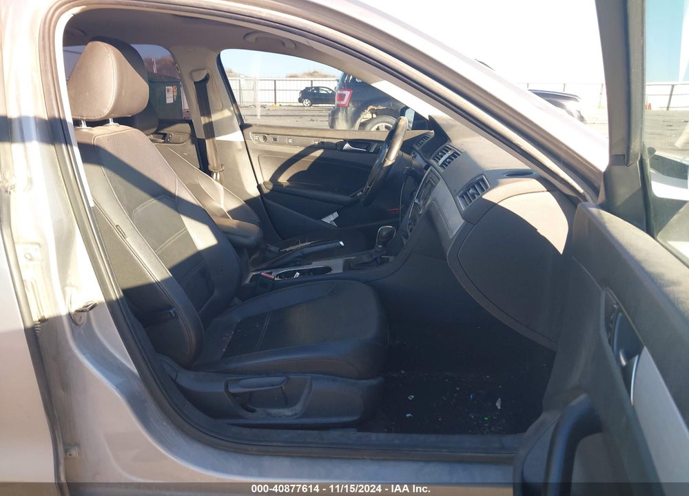 2013 VOLKSWAGEN PASSAT SE W/SUNROOF VIN: 1VWBP7A36DC009423