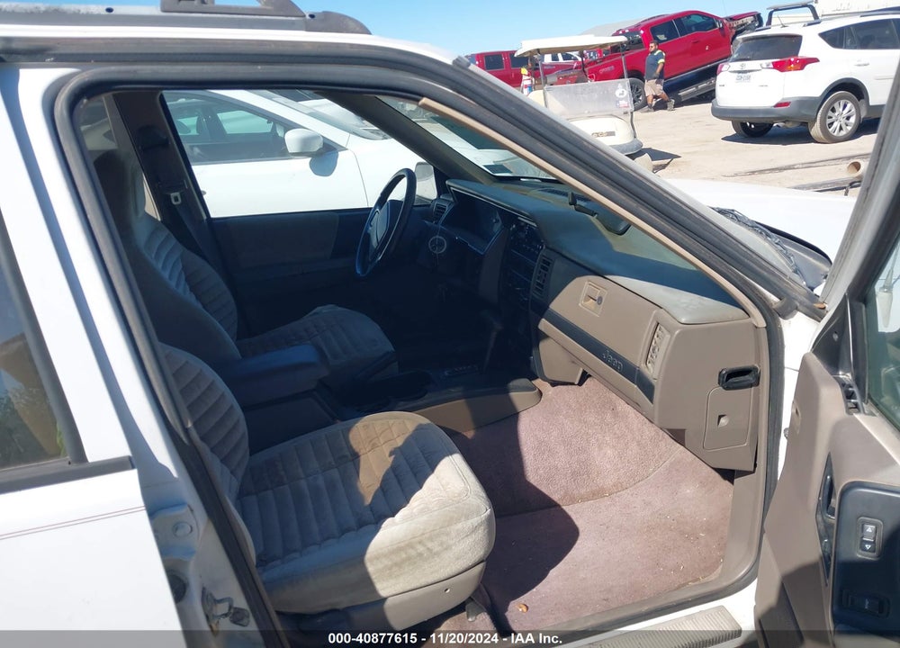 1994 JEEP GRAND CHEROKEE LAREDO VIN: 1J4GZ58S9RC357495