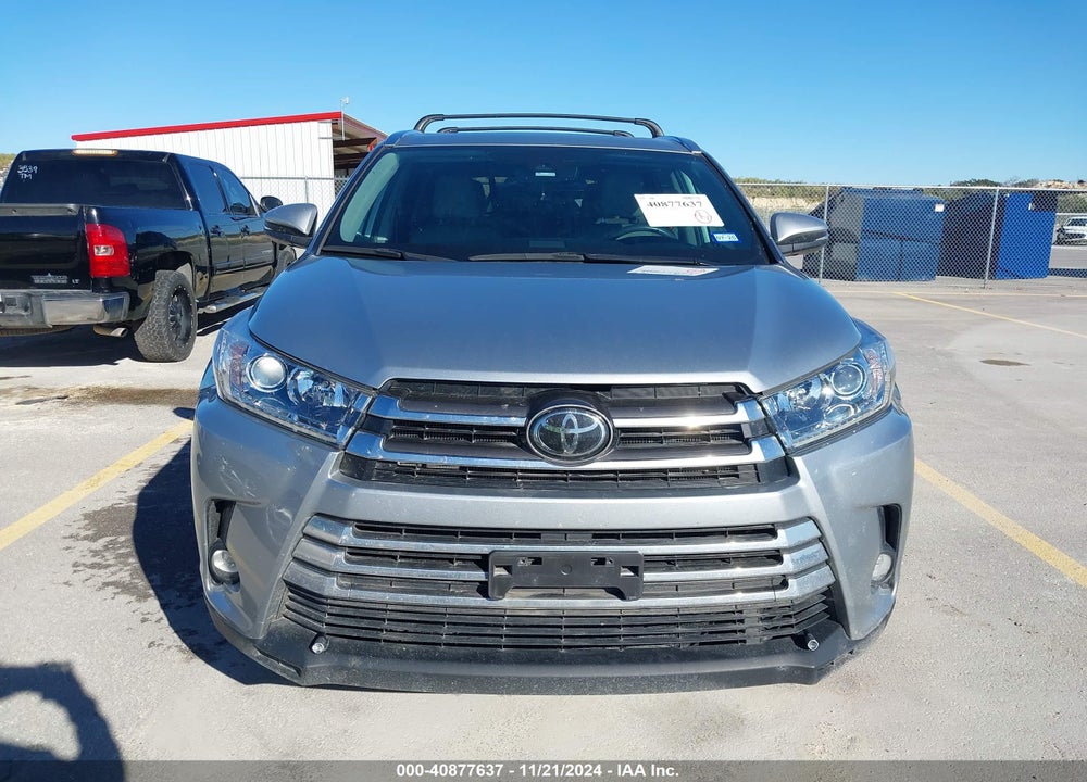 2019 TOYOTA HIGHLANDER LIMITED VIN: 5TDYZRFH1KS311527