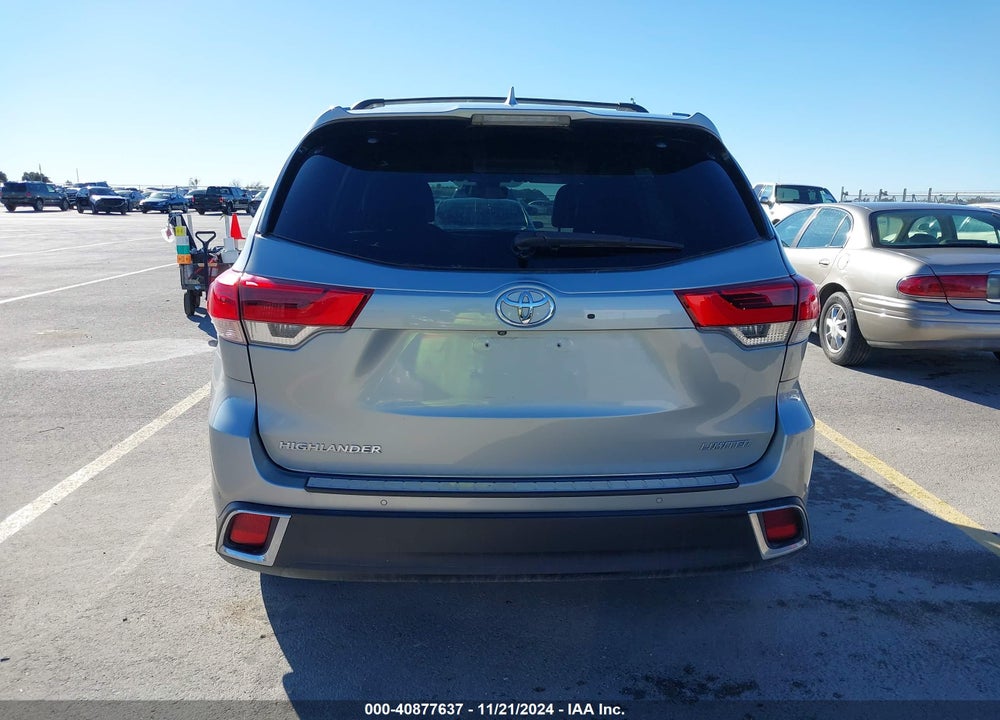 2019 TOYOTA HIGHLANDER LIMITED VIN: 5TDYZRFH1KS311527