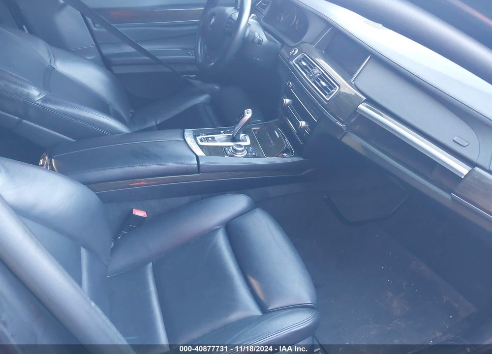 2013 BMW 750LI VIN: WBAYE8C59DD132485