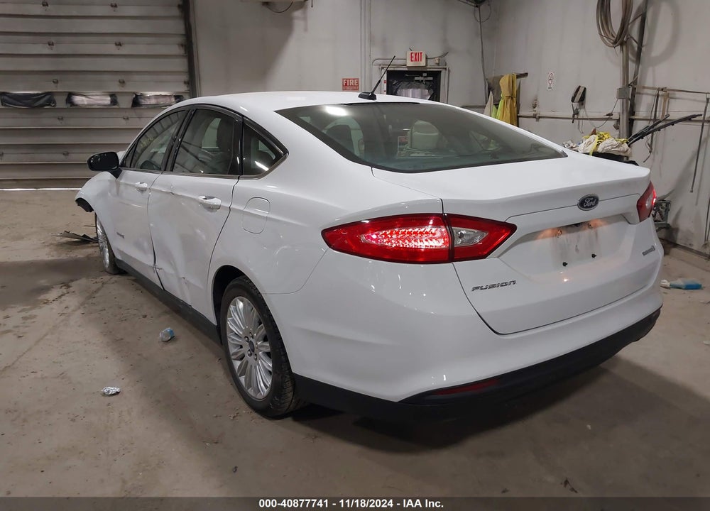2015 FORD FUSION HYBRID S VIN: 3FA6P0UU8FR167949