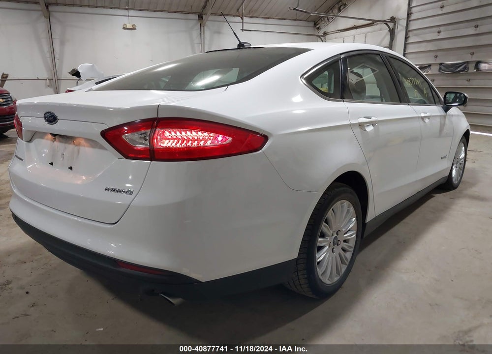 2015 FORD FUSION HYBRID S VIN: 3FA6P0UU8FR167949