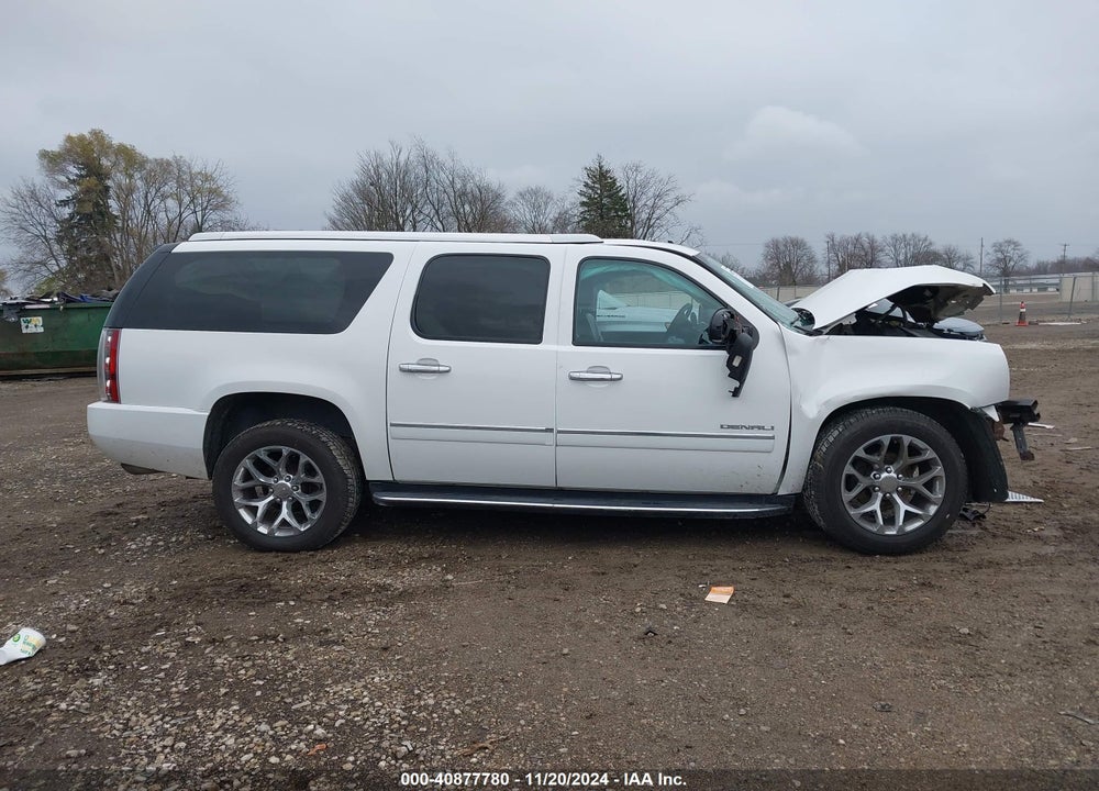 2014 GMC YUKON XL 1500 DENALI VIN: 1GKS2MEF1ER179812