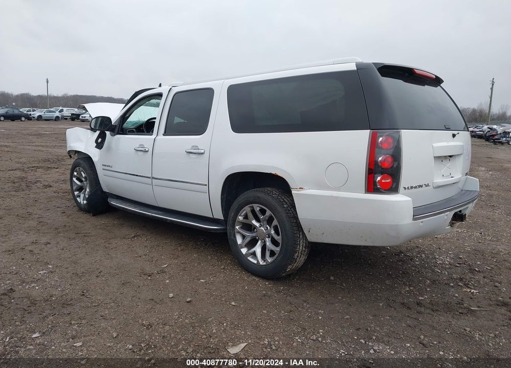 2014 GMC YUKON XL 1500 DENALI VIN: 1GKS2MEF1ER179812