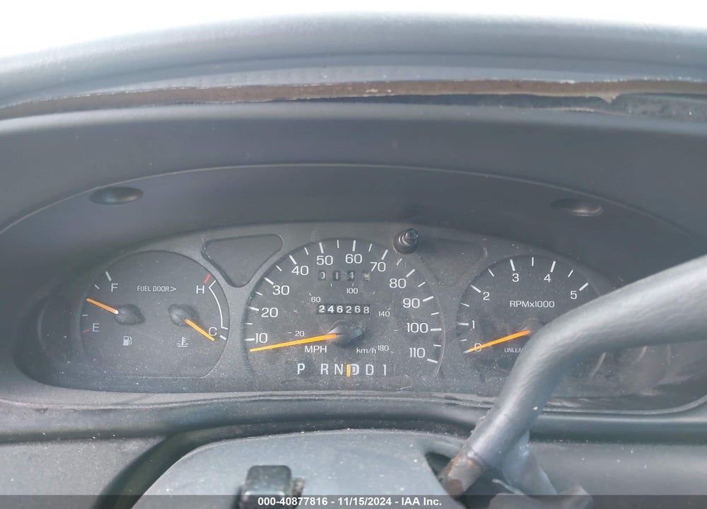 1998 FORD TAURUS SE VIN: 1FAFP57U2WG235159