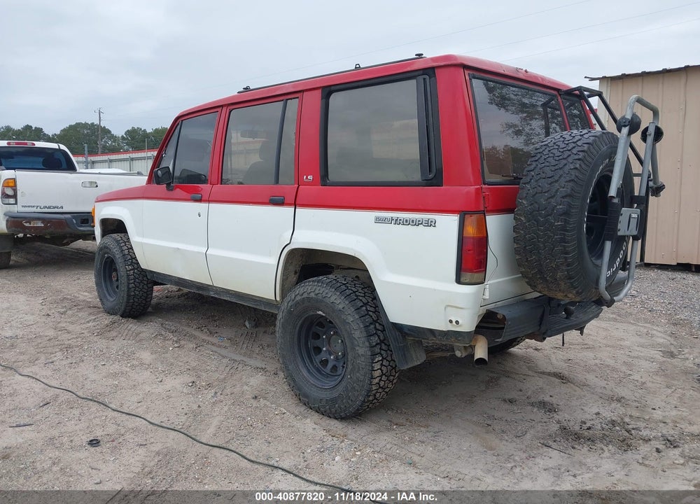 1988 ISUZU TROOPER II VIN: JACCH58E8J7904852