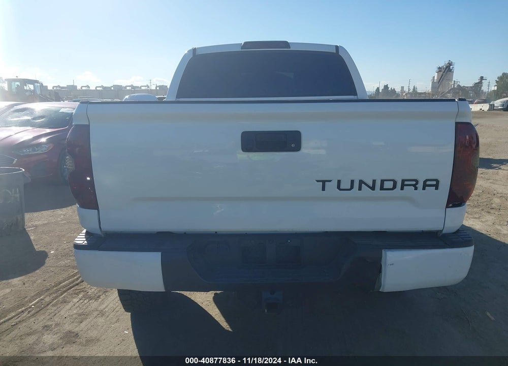 2017 TOYOTA TUNDRA SR5 5.7L V8 VIN: 5TFDY5F16HX621317